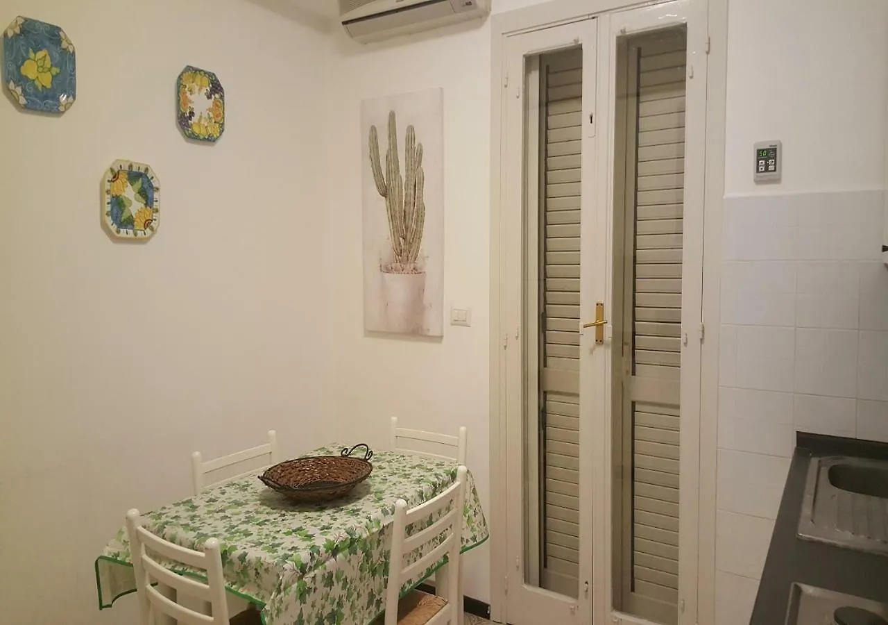Nefele'S House Apartment Giardini Naxos Italy